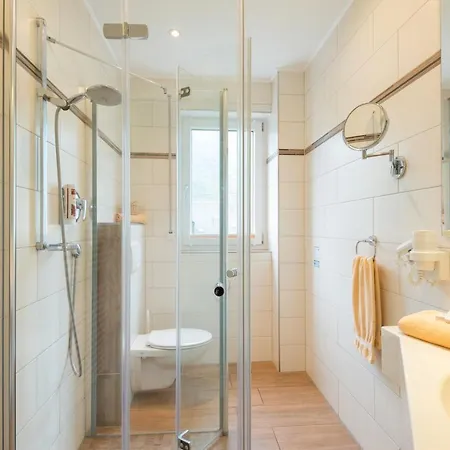 Weinhotel Sonnenschein Ernst