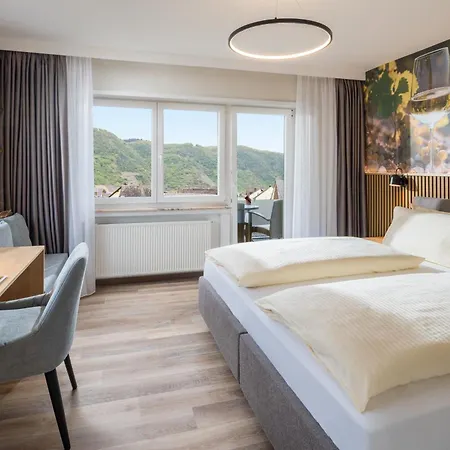 Weinhotel Sonnenschein 3* 에른스트
