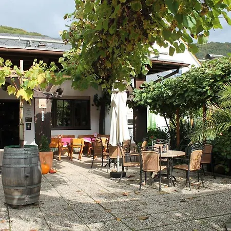 Pensión Weinhotel Sonnenschein 3*