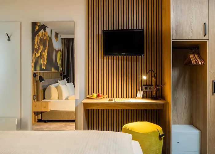 Gasthof Haus Sonnenschein 3*